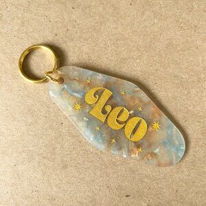 Leo Zodiac Astrology Resin Key Tag Keychain Gold Plated Brand New